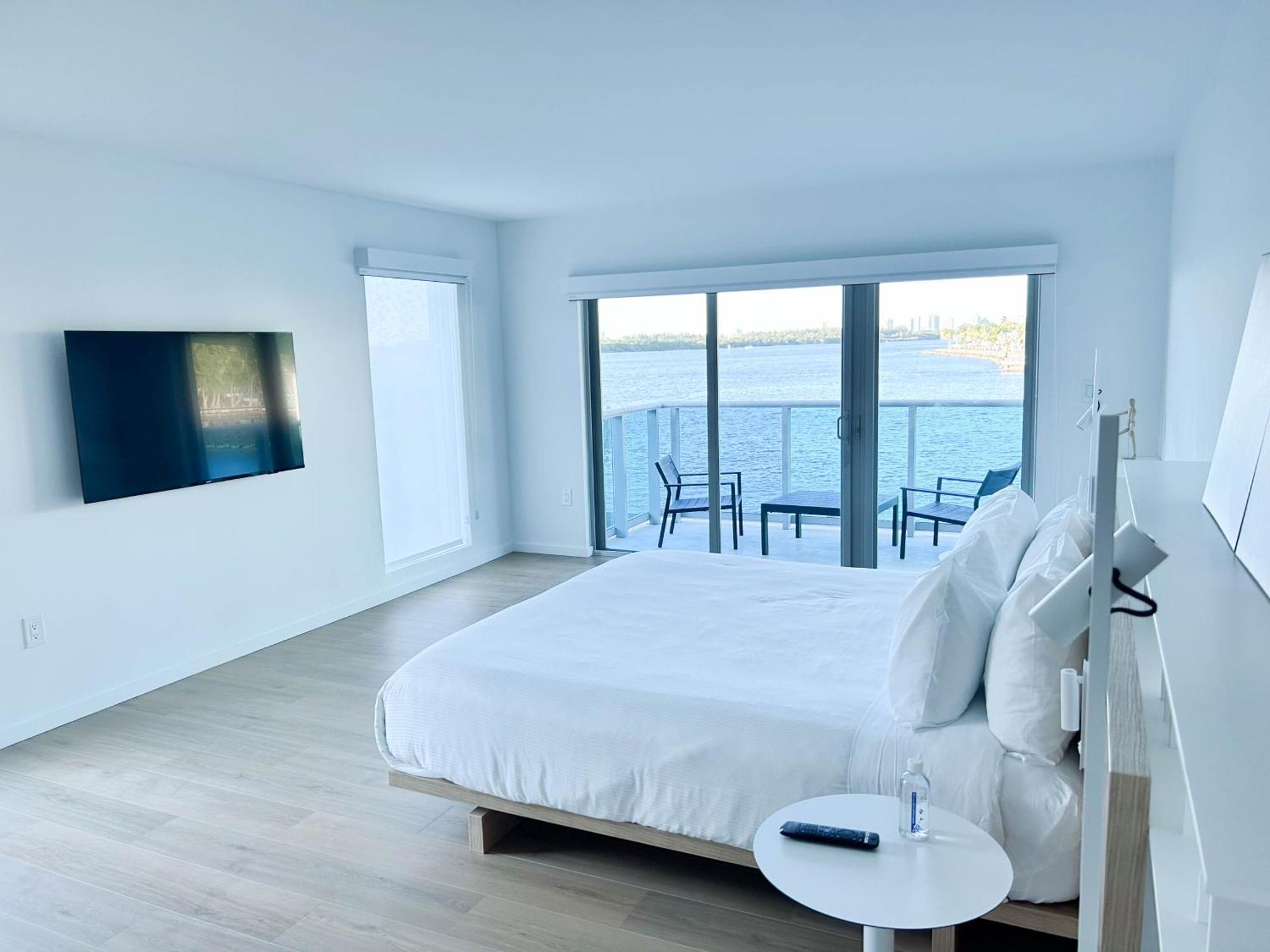 Beach Haus Bal Harbour Стая снимка