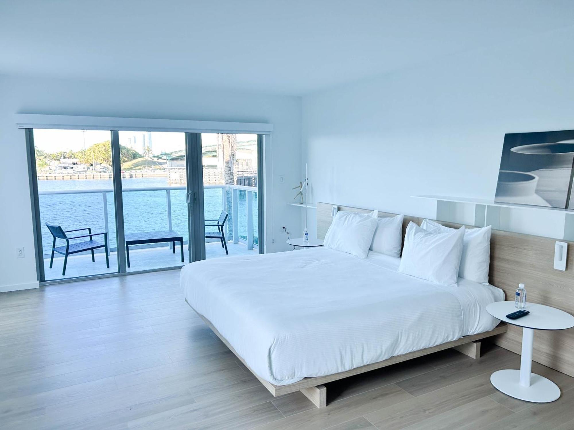 Beach Haus Bal Harbour Стая снимка