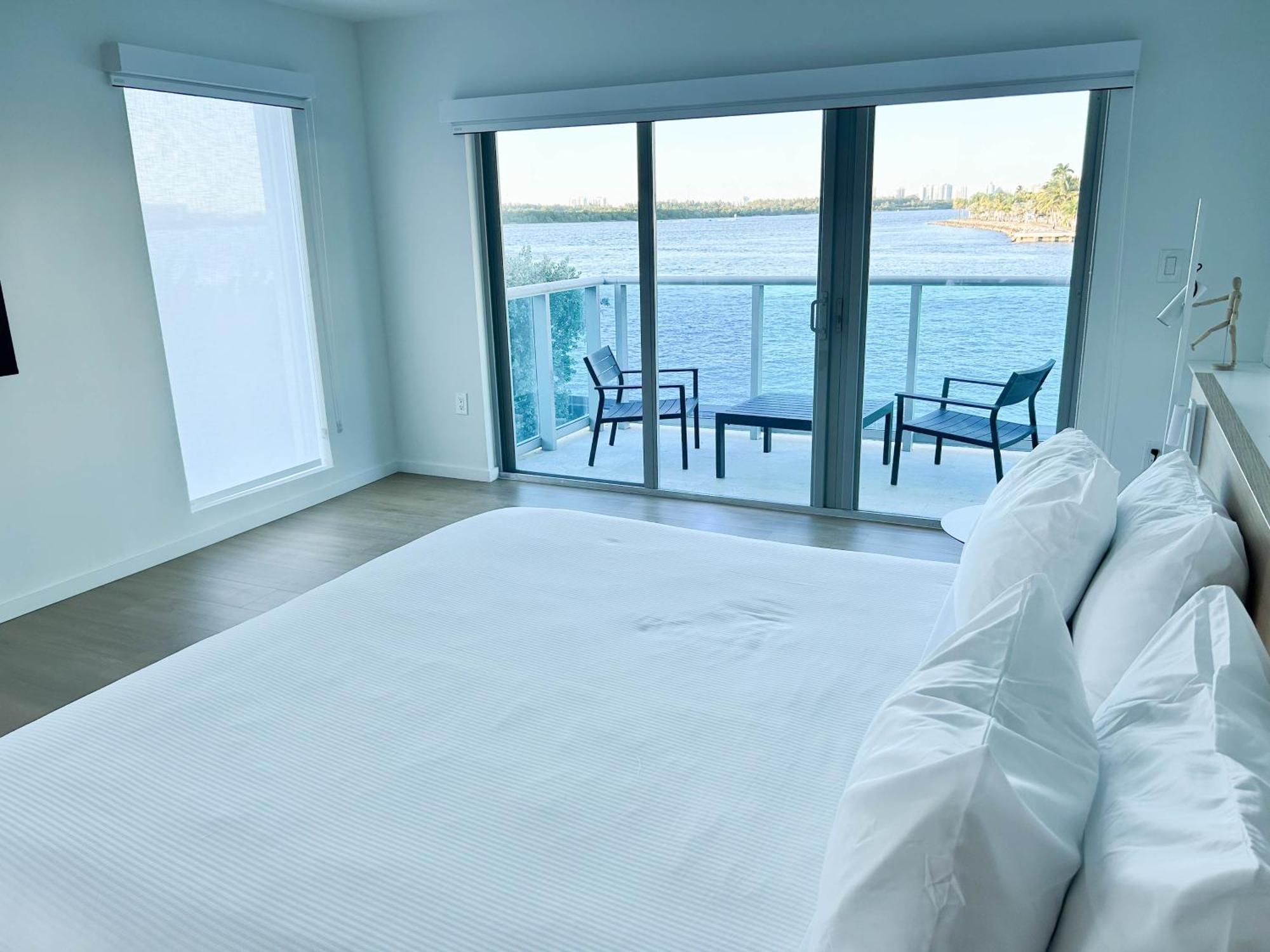 Beach Haus Bal Harbour Стая снимка
